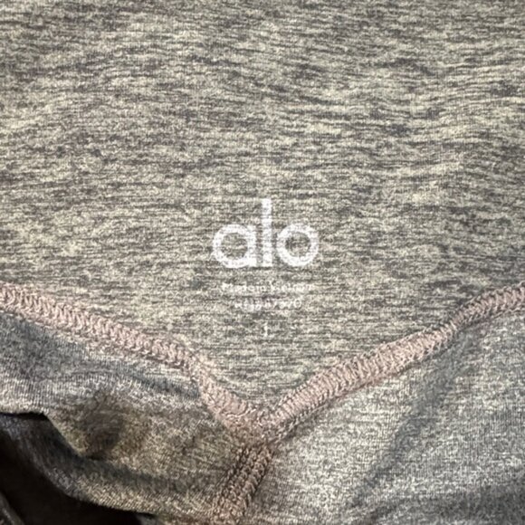 ALO Yoga Black Leggings - Picture 9 of 9